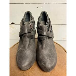 Not Rated Heels Size 8.